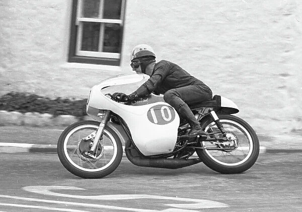 Peter Inchley (Villiers) 1966 Southern 100