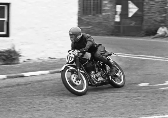 Framed Print : Peter Kermode (Velocette) 1975 Southern 100 Framed Print : Peter Kermode (Velocette) 1975 Southern 100