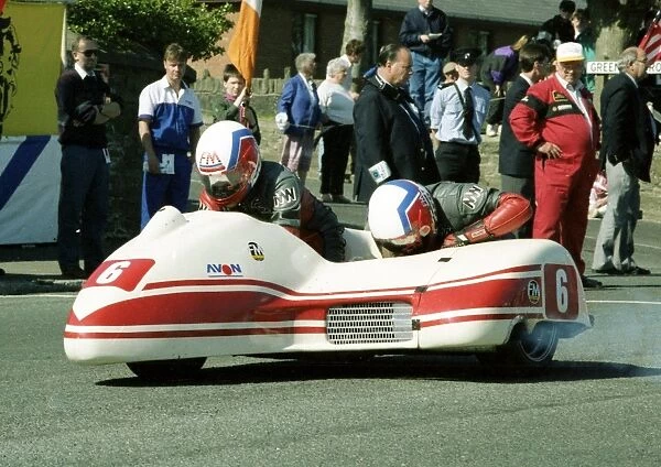 Peter Krukowski & Chris McGahan (Windle) 1991 Sidecar TT