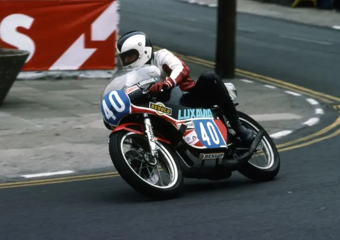 Framed Print : Peter Labuschagne (Yamaha) 1977 Jubilee TT Framed Print : Peter Labuschagne (Yamaha) 1977 Jubilee TT