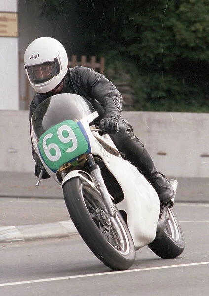 Peter Lockwood (Yamaha) 1993 Lightweight Manx Grand Prix