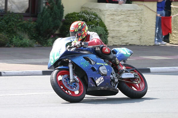 Peter McGee (Yamaha) 2004 Lightweight 400 TT