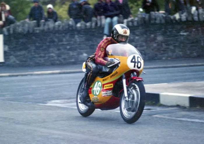 Framed Print : Peter McKinley (Padgett Yamaha) 1974 Lightweight TT Framed Print : Peter McKinley (Padgett Yamaha) 1974 Lightweight TT