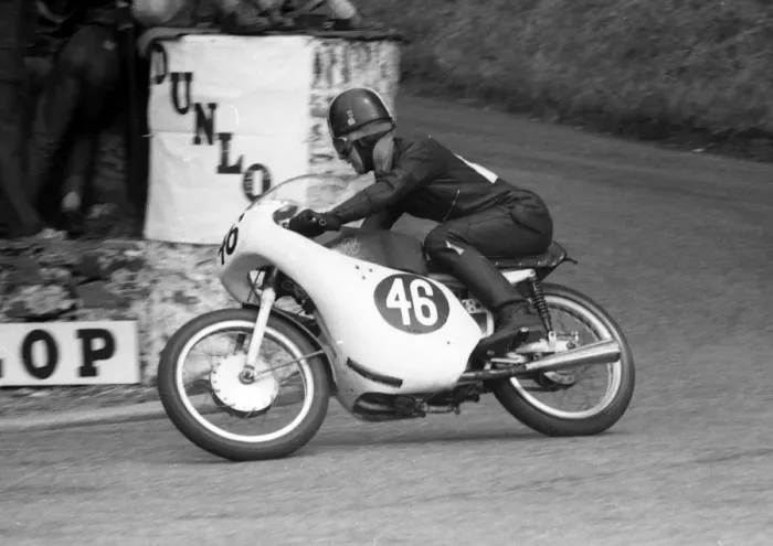 Framed Print : Peter Munday (MV) 1961 Ultra Lightweight TT Framed Print : Peter Munday (MV) 1961 Ultra Lightweight TT
