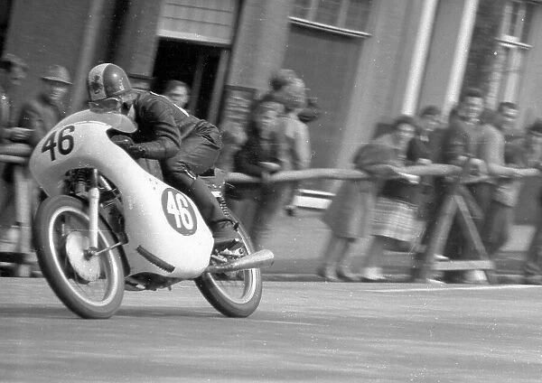 Peter Munday MV 1961 Ultra Lightweight TT
