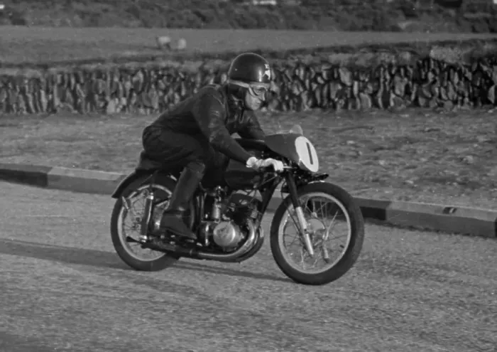 Framed Print : Peter Murphy Montesa 1954 Ultra Lightweight TT Framed Print : Peter Murphy Montesa 1954 Ultra Lightweight TT