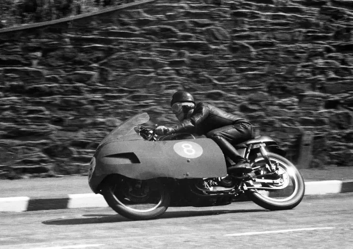 Framed Print : Peter Murphy (Norton) 1957 Junior TT Framed Print : Peter Murphy (Norton) 1957 Junior TT