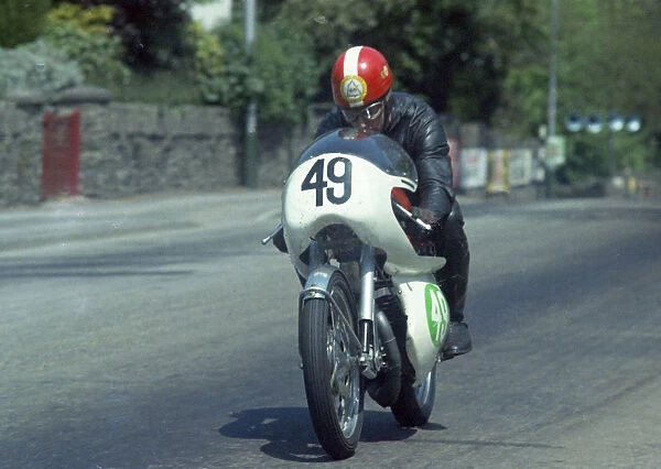 Peter Platt (Greeves) 1969 Lightweight TT