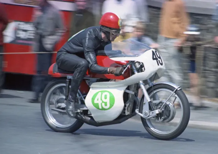 Framed Print : Peter Platt (Greeves) 1969 Lightweight TT Framed Print : Peter Platt (Greeves) 1969 Lightweight TT