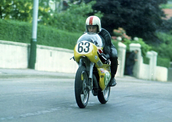 Peter Platt (Greeves) 1971 Lightweight TT