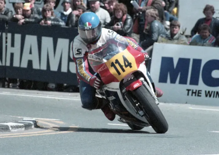 Framed Print : Peter Skold (Honda) 1985 Senior TT Framed Print : Peter Skold (Honda) 1985 Senior TT