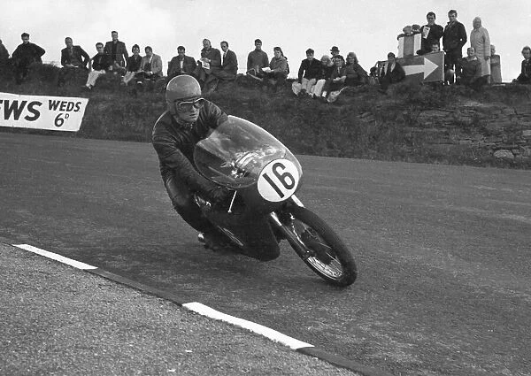 Peter Slinger (Honda) 1965 Lightweight Manx Grand Prix