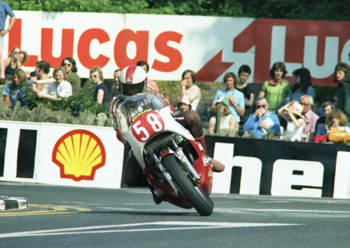 Framed Print : Peter Taylor (P&M Kawasaki) 1978 Formula One TT