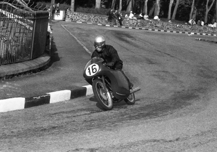 Framed Print : Peter Walsh (MV) 1959 Ultra Lightweight TT Framed Print : Peter Walsh (MV) 1959 Ultra Lightweight TT
