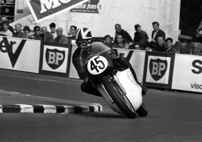 Framed Print : Peter Williams (AJS) 1966 Junior TT Framed Print : Peter Williams (AJS) 1966 Junior TT