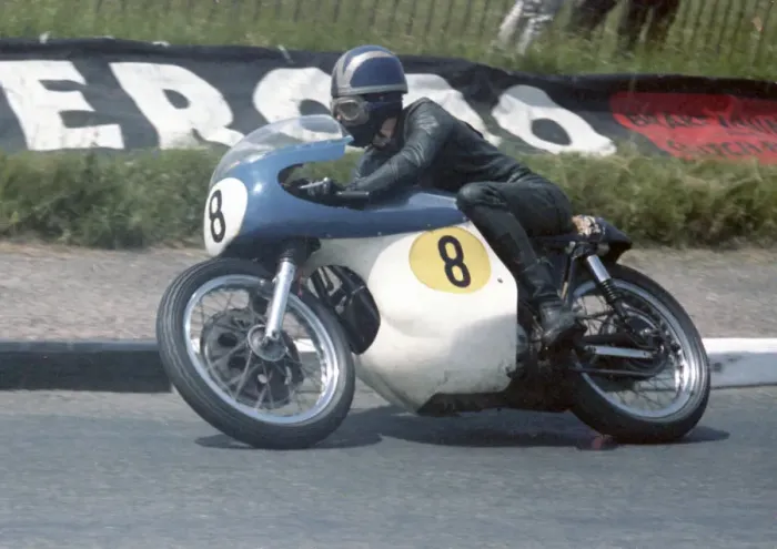 Framed Print : Peter Williams (Arter Matchless) 1967 Senior TT Framed Print : Peter Williams (Arter Matchless) 1967 Senior TT