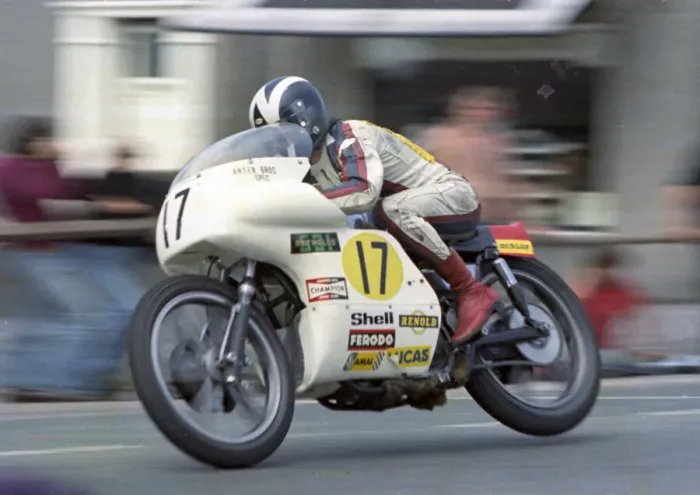 Framed Print : Peter Williams (Arter Matchless) 1973 Senior TT Framed Print : Peter Williams (Arter Matchless) 1973 Senior TT