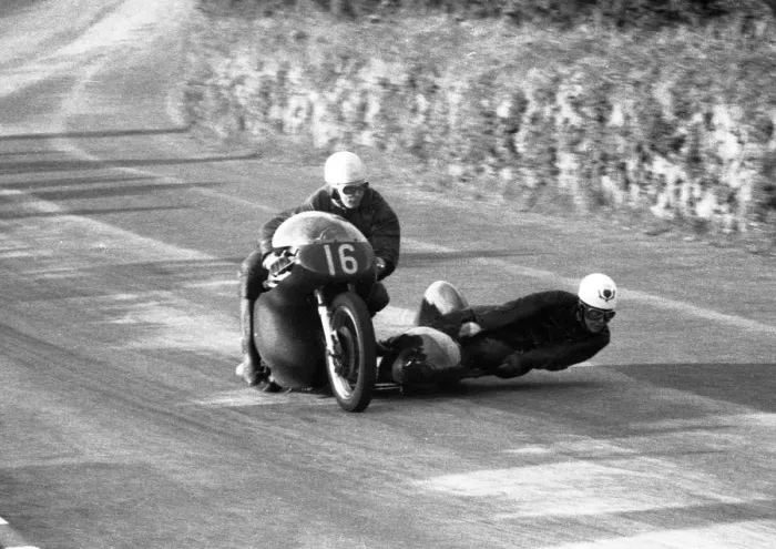 Framed Print : Peter Woollett & C F Campbell (Norton) 1960 Sidecar TT Framed Print : Peter Woollett & C F Campbell (Norton) 1960 Sidecar TT