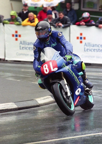 Phil Callin (Yamaha) 2000 Production TT