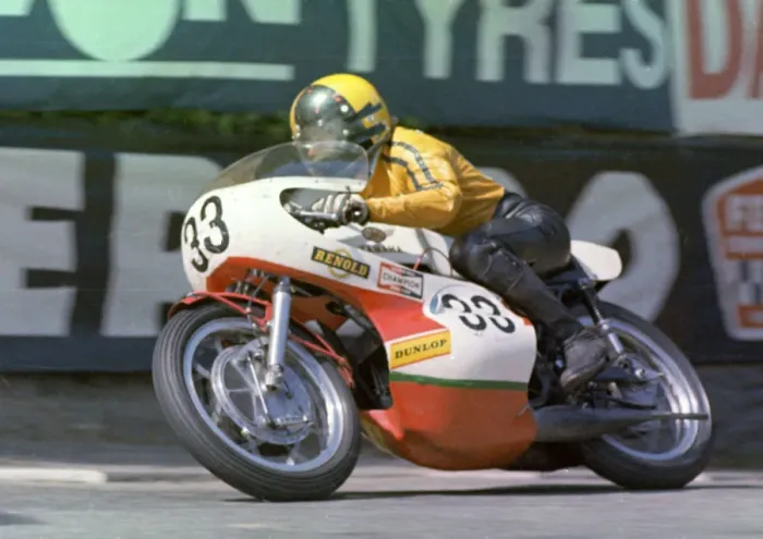 Framed Print : Phil Carpenter (Yamaha) 1973 Formula 750 TT Framed Print : Phil Carpenter (Yamaha) 1973 Formula 750 TT