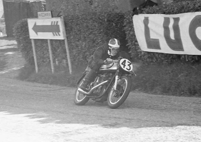 Framed Print : Phil Carter (Norton) 1954 Senior TT Framed Print : Phil Carter (Norton) 1954 Senior TT