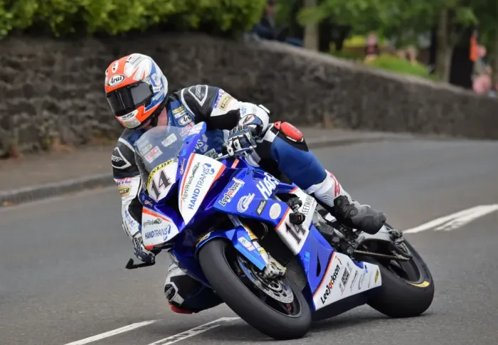 Framed Print : Phil Crowe (BMW) 2019 Senior TT Framed Print : Phil Crowe (BMW) 2019 Senior TT