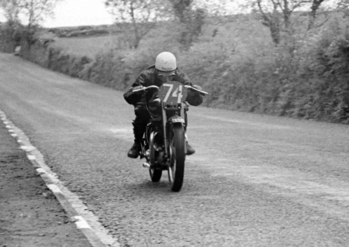 Framed Print : Phil Featherston (Triumph) 1950 Senior Clubman TT Framed Print : Phil Featherston (Triumph) 1950 Senior Clubman TT