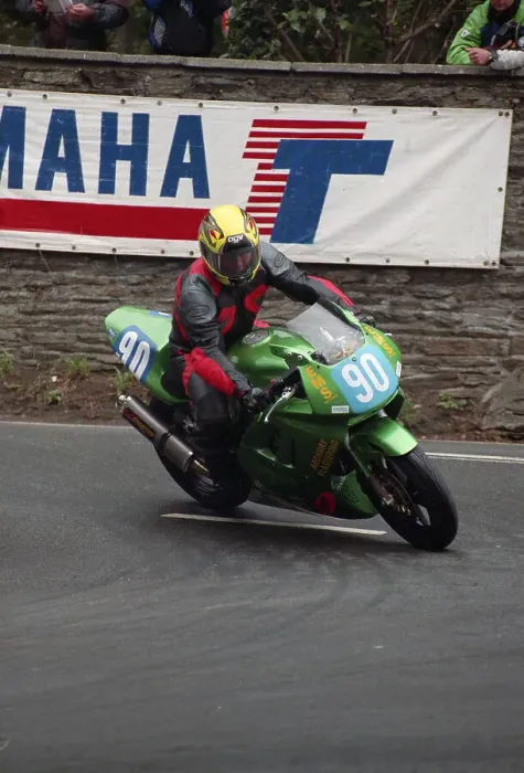 Framed Print : Phil Kneen Honda 1998 Junior TT Framed Print : Phil Kneen Honda 1998 Junior TT