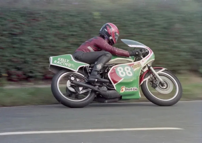 Framed Print : Phil Kneen (Yamaha) 1984 Junior Manx Grand Prix