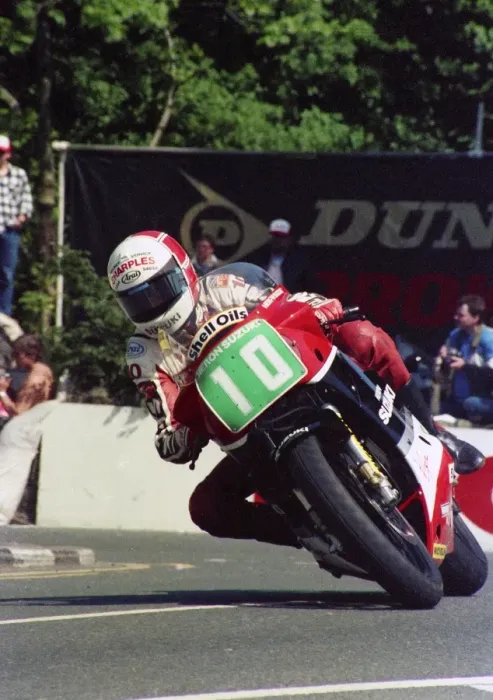 Framed Print : Phil Mellor (Suzuki) 1987 Production B TT Framed Print : Phil Mellor (Suzuki) 1987 Production B TT