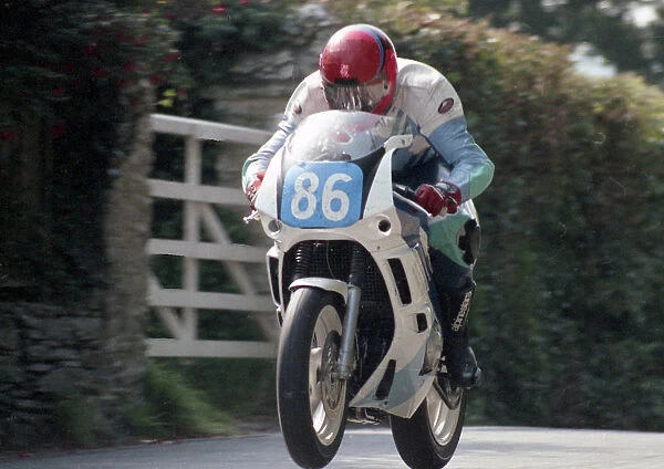 Phil Murden (Yamaha) 1993 Junior Manx Grand Prix