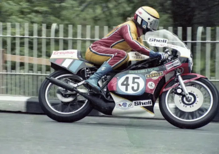 Framed Print : Phil Nicholls (Maxton Yamaha) 1980 Classic TT Framed Print : Phil Nicholls (Maxton Yamaha) 1980 Classic TT