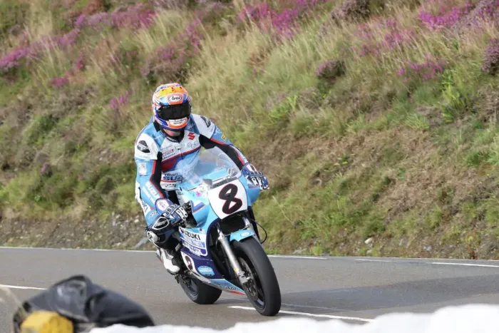 Framed Print : Philip Crowe (Suzuki) at Guthries 2022 Classic Superbike Manx Grand Prix Framed Print : Philip Crowe (Suzuki) at Guthries 2022 Classic Superbike Manx Grand Prix