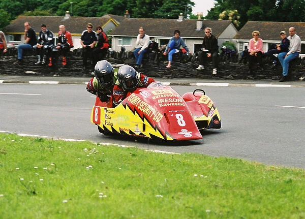 Philip Dongworth & Stuart Castles (Ireson Kawasaki) 2004 Sidecar TT