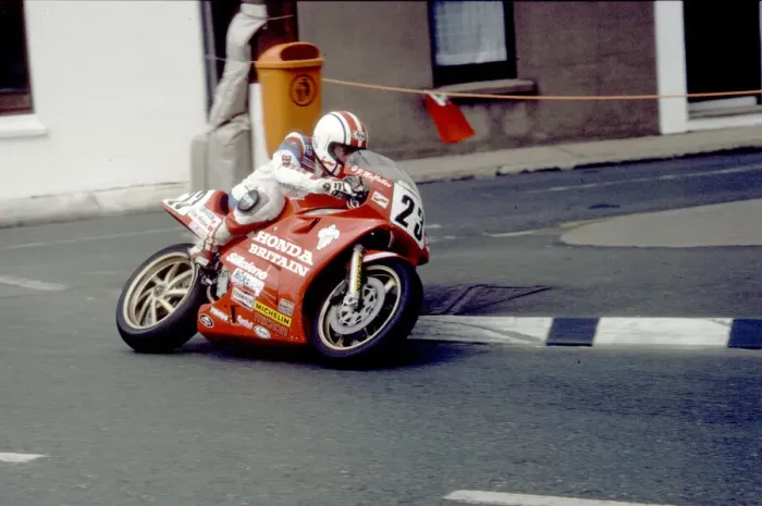 Framed Print : Phillip McCallen (Honda) 1990 Formula One TT Framed Print : Phillip McCallen (Honda) 1990 Formula One TT