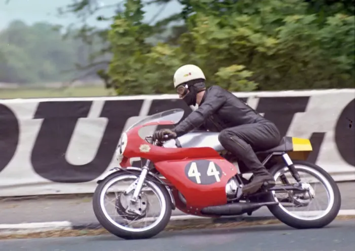 Framed Print : Bill Rae (Maico) 1971 Ultra Lightweight TT Framed Print : Bill Rae (Maico) 1971 Ultra Lightweight TT