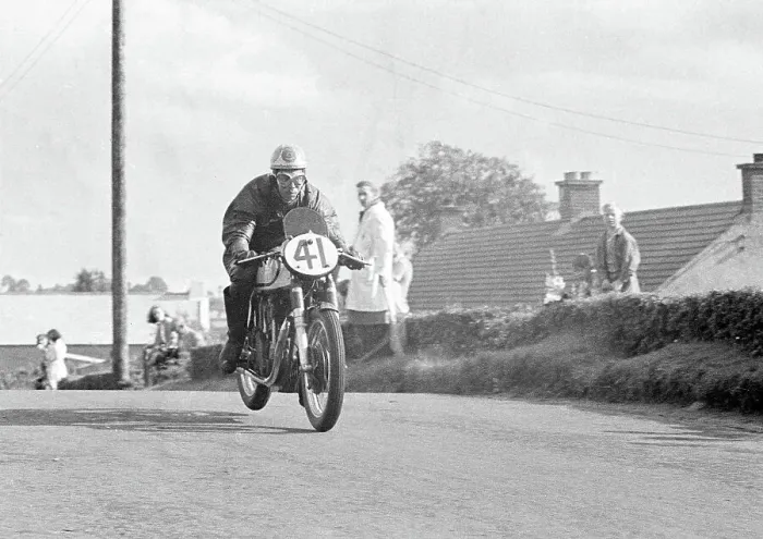 Framed Print : Rally Dean Norton 1952 Junior Ulster Grand Prix Framed Print : Rally Dean Norton 1952 Junior Ulster Grand Prix