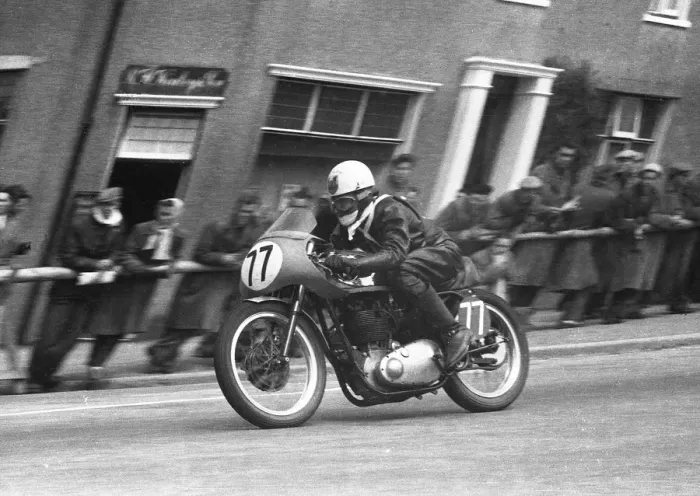 Framed Print : Ralph Wijeshinge (BSA) 1956 Senior TT Framed Print : Ralph Wijeshinge (BSA) 1956 Senior TT