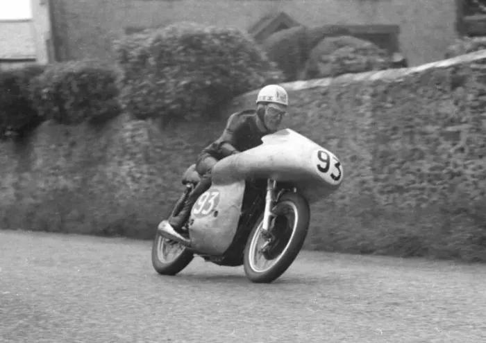 Framed Print : Ray Amm (Norton) 1954 Senior TT Framed Print : Ray Amm (Norton) 1954 Senior TT