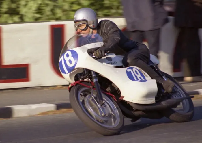 Framed Print : Ray Ashcroft (Yamaha) 1971 Junior TT