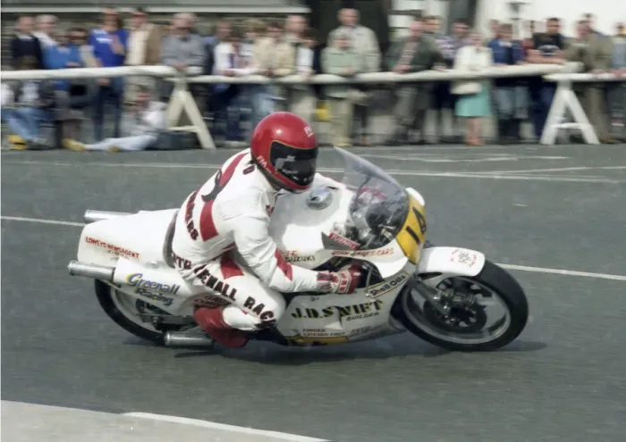 Framed Print : Ray Evans (Suzuki) 1986 Senior Manx Grand Prix Framed Print : Ray Evans (Suzuki) 1986 Senior Manx Grand Prix