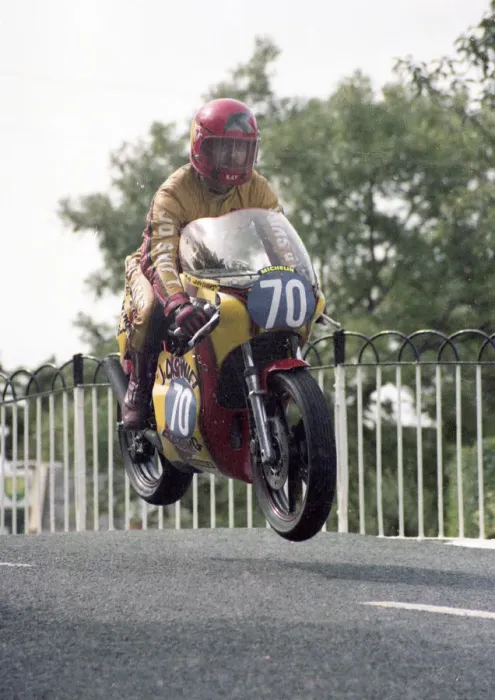 Framed Print : Ray Evans (Yamaha) 1983 Junior Manx Grand Prix Framed Print : Ray Evans (Yamaha) 1983 Junior Manx Grand Prix