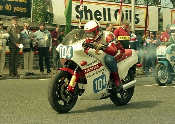 Ray Hanna (Honda) 1986 Production D TT