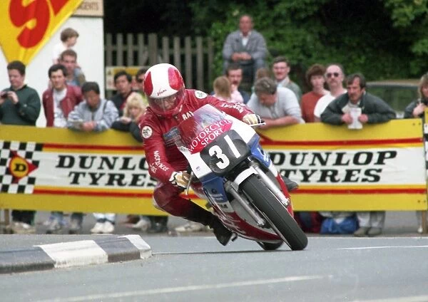 Ray Knight (Honda) 1990 Supersport 400 TT