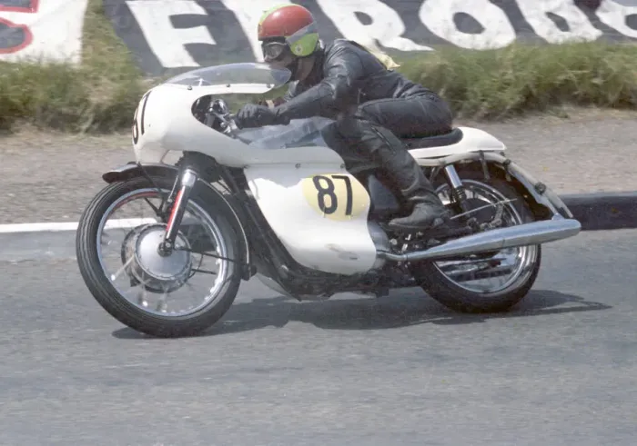 Framed Print : Ray Knight (Triumph) 1967 Senior TT Framed Print : Ray Knight (Triumph) 1967 Senior TT