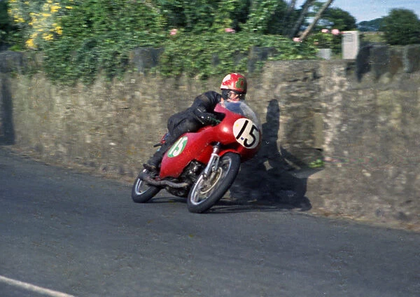 Ray McCullough (Aermacchi) 1969 Southern 100