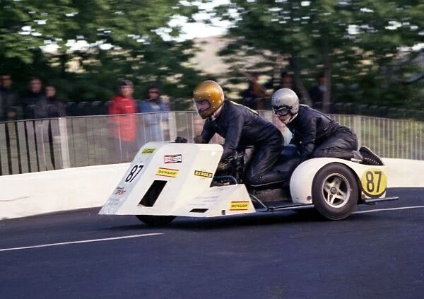 Reg Spooncer & John Herbert (Norton) 1973 750 Sidecar TT
