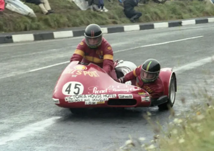 Framed Print : Bill Regan & John Strange (Yamaha) 1978 Sidecar TT Framed Print : Bill Regan & John Strange (Yamaha) 1978 Sidecar TT