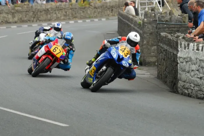 Framed Print : Richard Charlton (Yamaha) and Jonathan Perry (Honda) 2016 Southern 100 Framed Print : Richard Charlton (Yamaha) and Jonathan Perry (Honda) 2016 Southern 100