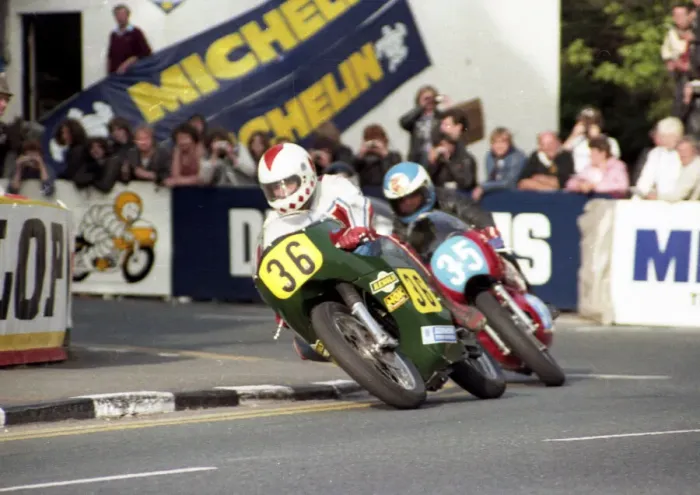 Framed Print : Richard Cutts (Matchless) 1984 Historic TT Framed Print : Richard Cutts (Matchless) 1984 Historic TT